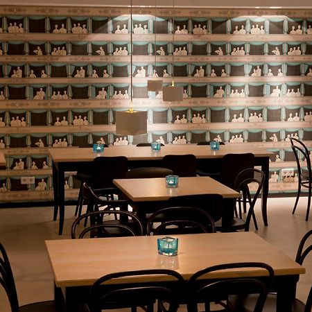 Motel One Wien-Staatsoper Exterior photo